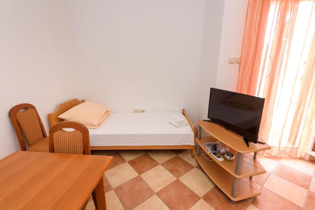 Apartments Zdravko Klek Eksteriør billede